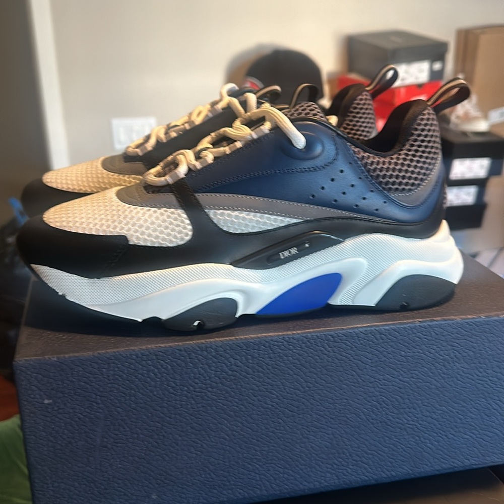 Brand new Diors sneakers - Picture 3 of 4